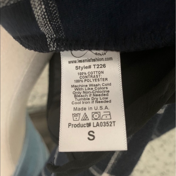 Boutique Top - Picture 4 of 4